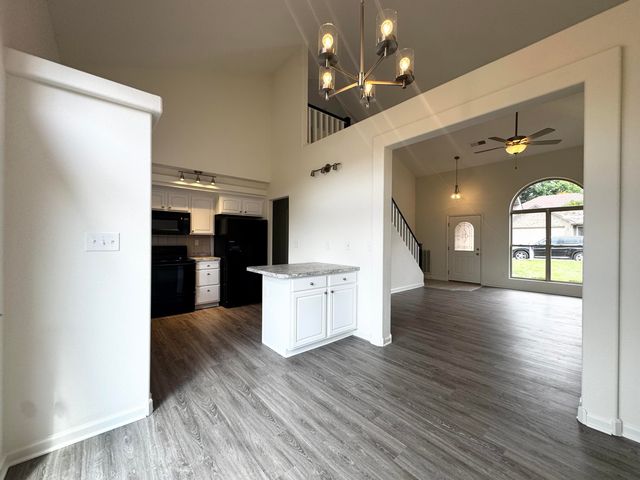 409 Ella Rae Lane, Lexington, KY 40511