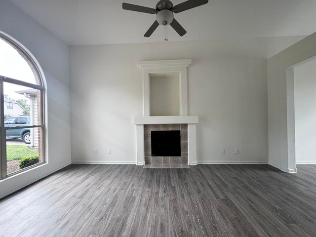 409 Ella Rae Lane, Lexington, KY 40511