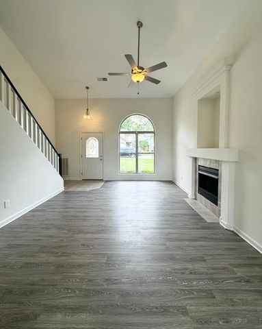 409 Ella Rae Lane, Lexington, KY 40511