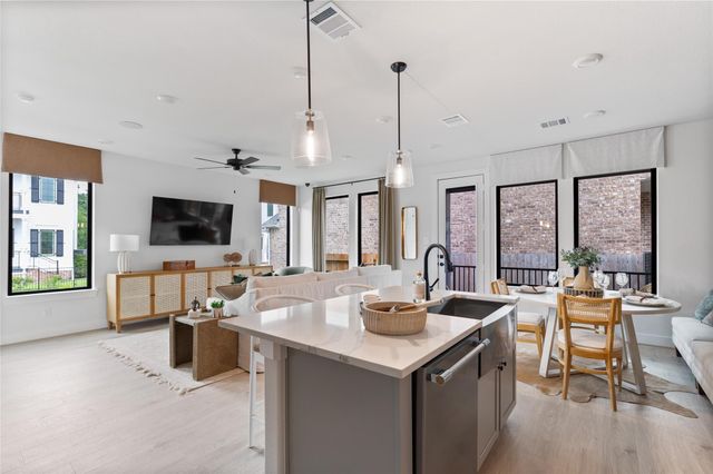 324 Forest Reserve Place, Houston, TX 77079