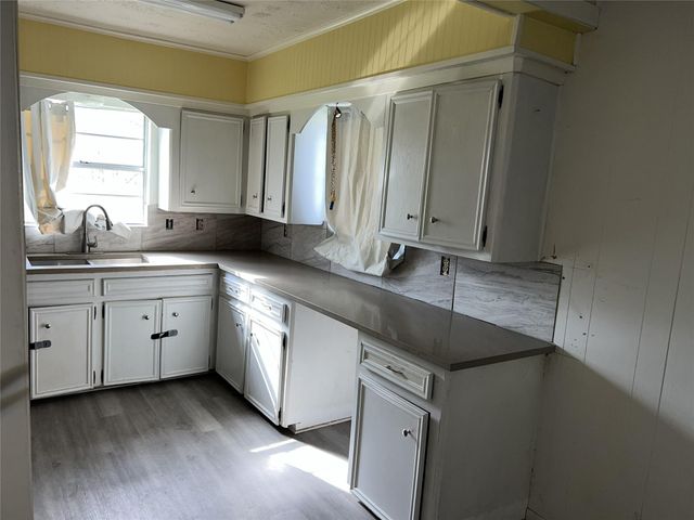 380 Governors Hogg Drive, Point Blank, TX 77364