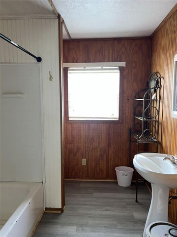 380 Governors Hogg Drive, Point Blank, TX 77364