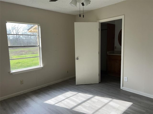 380 Governors Hogg Drive, Point Blank, TX 77364