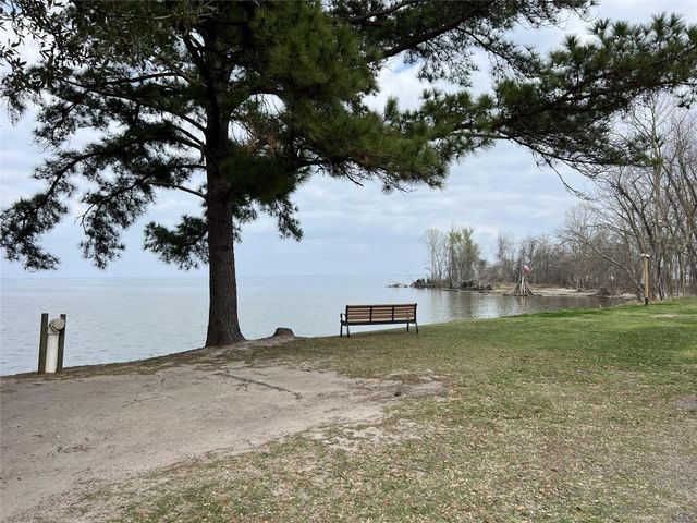 380 Governors Hogg Drive, Point Blank, TX 77364