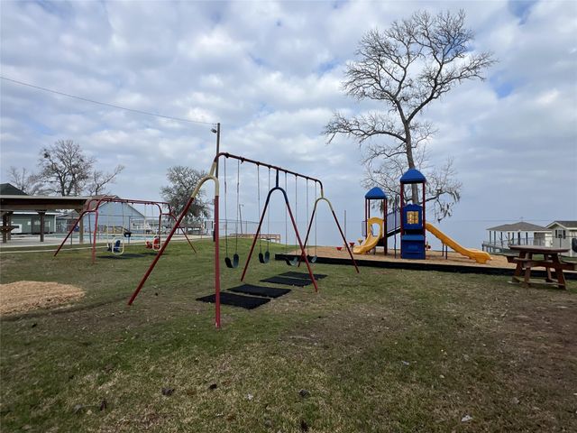 380 Governors Hogg Drive, Point Blank, TX 77364