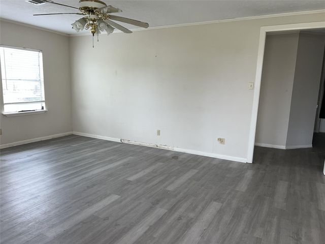 380 Governors Hogg Drive, Point Blank, TX 77364