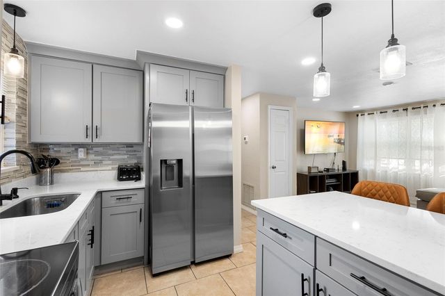 389 PARK AVENUE, Orange City, FL 32763