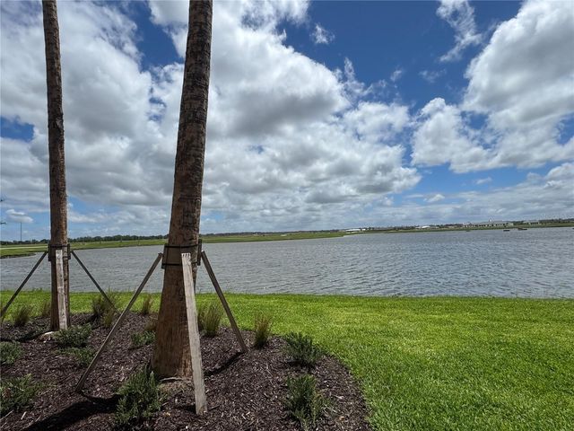 19140 SCALLOP LOOP 107, Bradenton, FL 34211