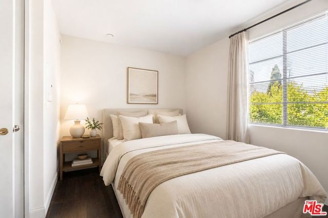 234 S Gale Drive 209, Beverly Hills, CA 90211