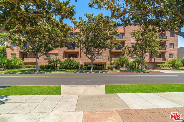 234 S Gale Drive 209, Beverly Hills, CA 90211