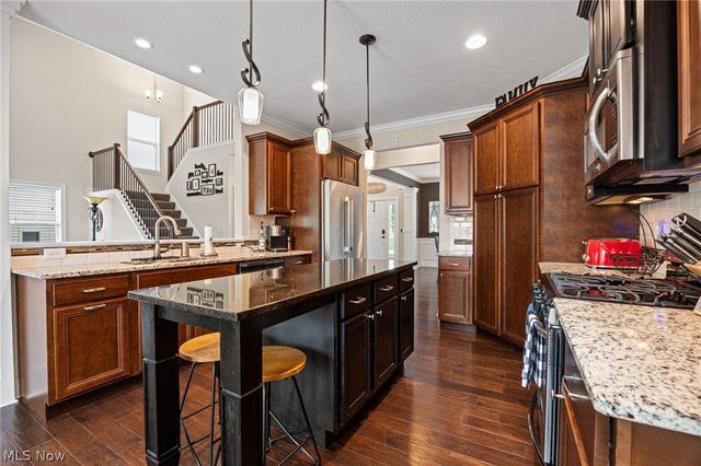 310 Edenmore Street, Wadsworth, OH 44281