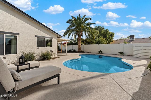 6905 E KELTON Lane, Scottsdale, AZ 85254