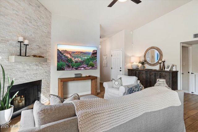 6905 E KELTON Lane, Scottsdale, AZ 85254