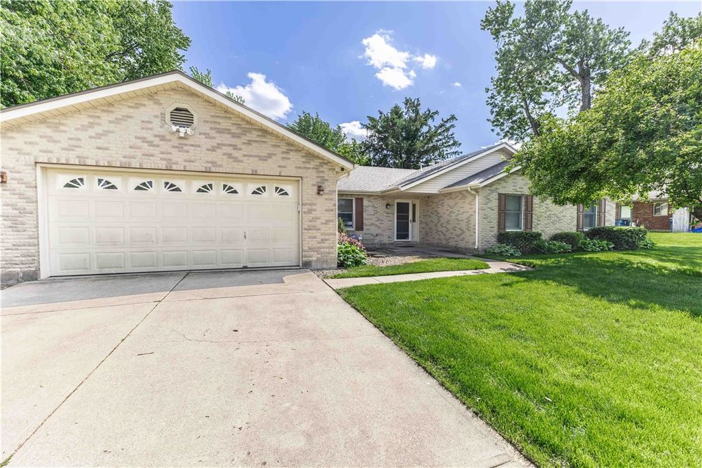 3123 Felton Drive, Beavercreek, OH 45431