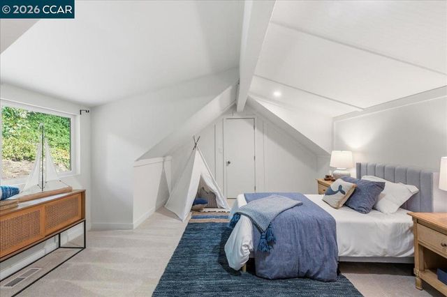 3 Mountain View Pl, Lafayette, CA 94549