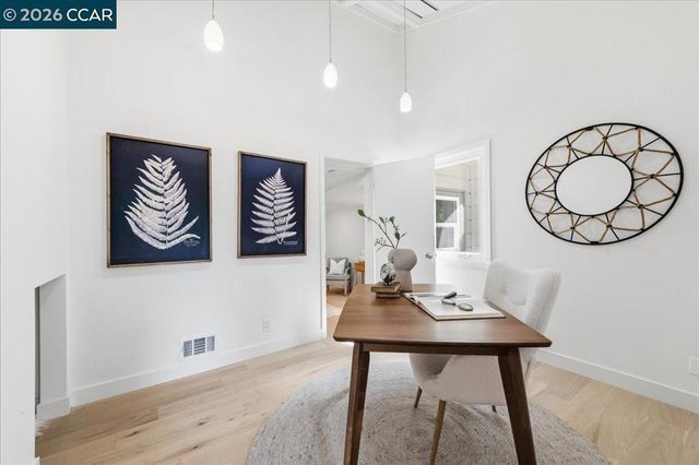 3 Mountain View Pl, Lafayette, CA 94549