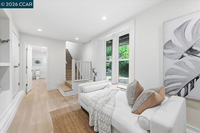 3 Mountain View Pl, Lafayette, CA 94549