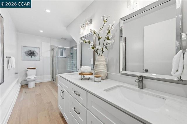 3 Mountain View Pl, Lafayette, CA 94549