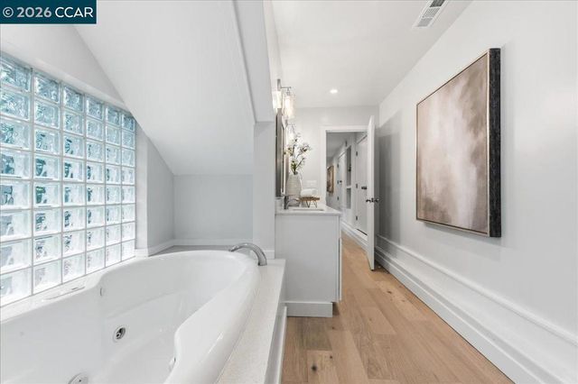 3 Mountain View Pl, Lafayette, CA 94549