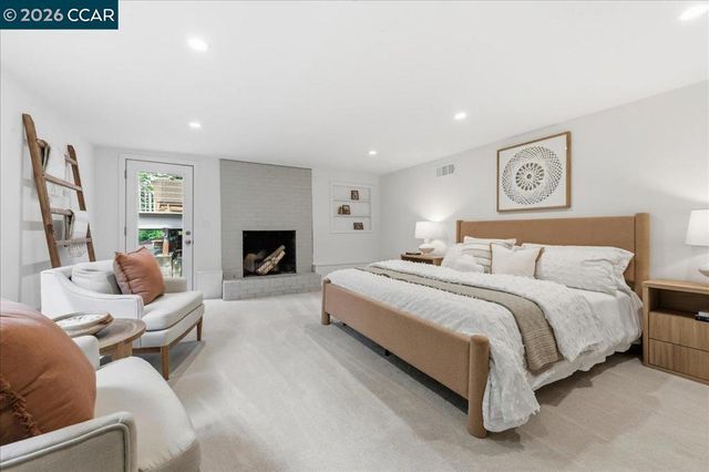 3 Mountain View Pl, Lafayette, CA 94549