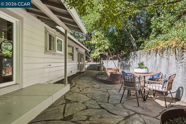 3 Mountain View Pl, Lafayette, CA 94549