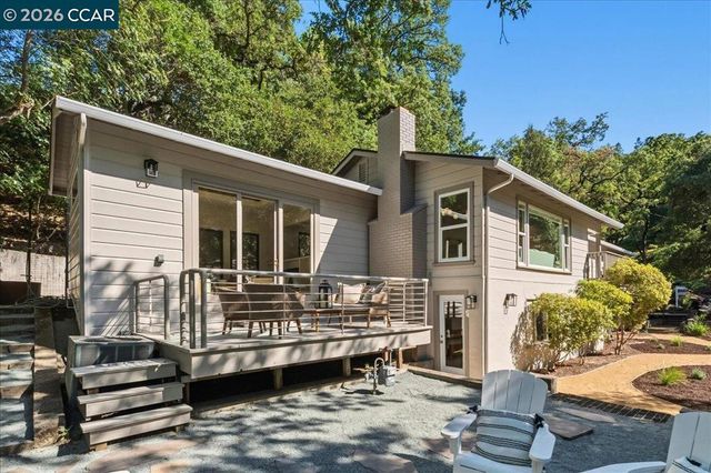 3 Mountain View Pl, Lafayette, CA 94549