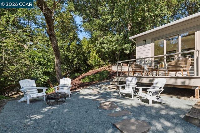 3 Mountain View Pl, Lafayette, CA 94549