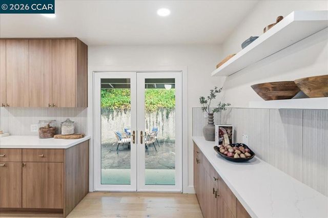 3 Mountain View Pl, Lafayette, CA 94549