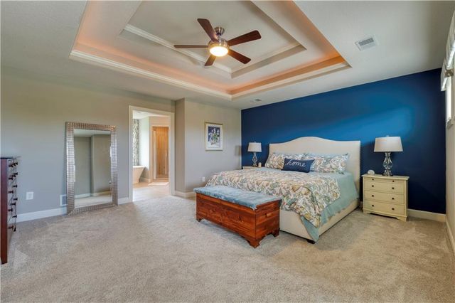 19005 W 166th Street, Olathe, KS 66062