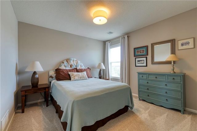 19005 W 166th Street, Olathe, KS 66062