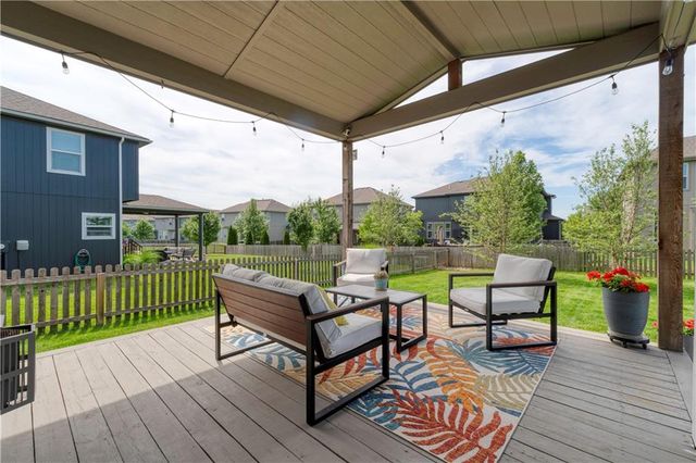 19005 W 166th Street, Olathe, KS 66062