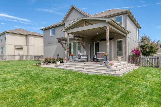 19005 W 166th Street, Olathe, KS 66062