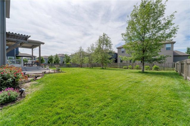 19005 W 166th Street, Olathe, KS 66062