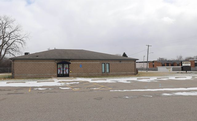 3525 E Court Street, Flint, MI 48506