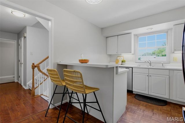 118 Conway Cove Drive, Chesterfield, MO 63017