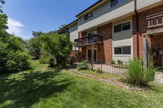118 Conway Cove Drive, Chesterfield, MO 63017