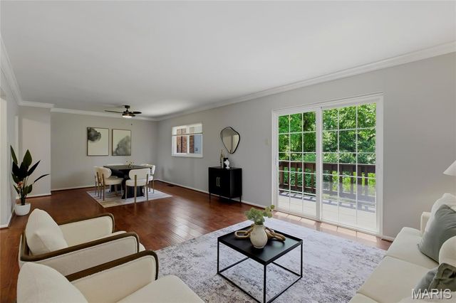 118 Conway Cove Drive, Chesterfield, MO 63017