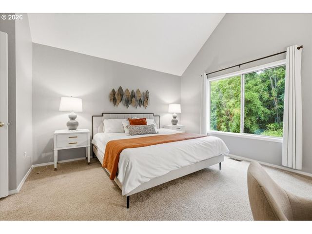 5702 Sw SEYMOUR St, Portland, OR 97221