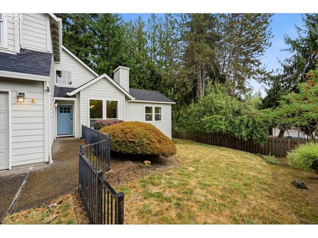 5702 Sw SEYMOUR St, Portland, OR 97221