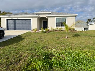 850 San Filippo Drive SE, Palm Bay, FL 32909