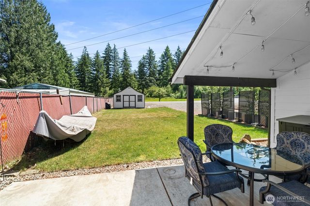 698 6th Avenue W, Tenino, WA 98589