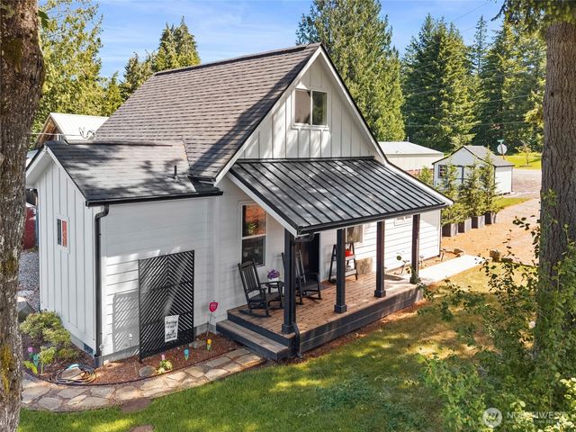 698 6th Avenue W, Tenino, WA 98589