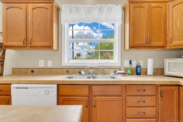 7400 Woodbine Road, Lexington, MI 48450