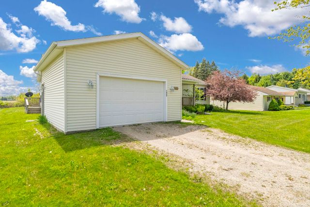 7400 Woodbine Road, Lexington, MI 48450