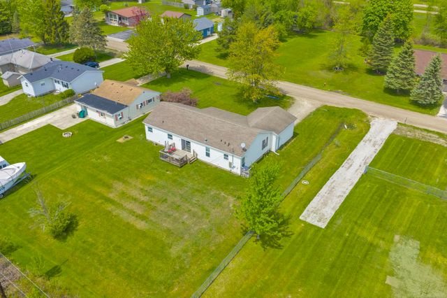 7400 Woodbine Road, Lexington, MI 48450