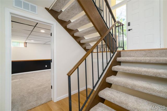 6938 Jamestown Way Drive, Florissant, MO 63033