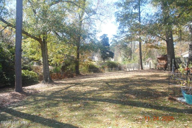 905 Sioux Drive, Jacksonville, NC 28540