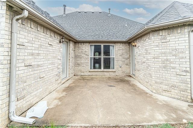 1151 Torbay Trace, Centerton, AR 72719