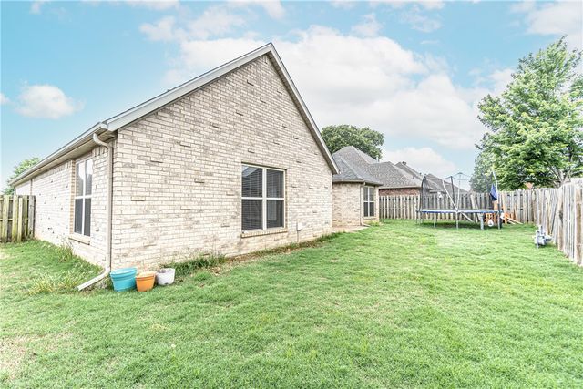 1151 Torbay Trace, Centerton, AR 72719