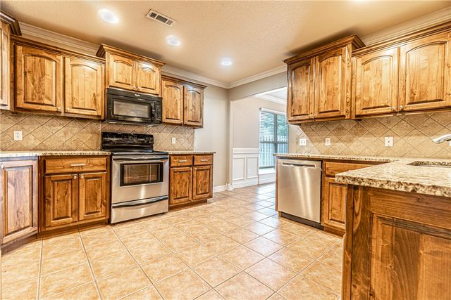 1151 Torbay Trace, Centerton, AR 72719
